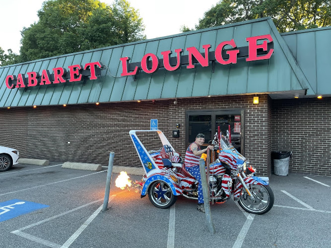 Cabaret Lounge