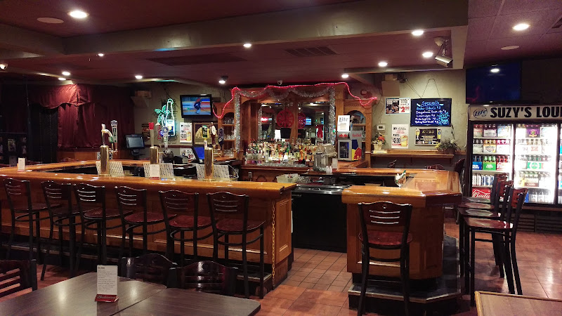 Suzy's Lounge Suzy's Lounge