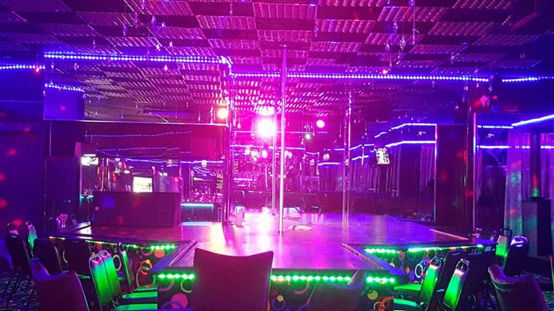 THE SAVANNAH GENTLEMENS CLUB